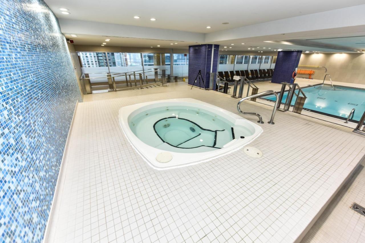 טורונטו Sarkar Suites - Maple Leaf Square מראה חיצוני תמונה