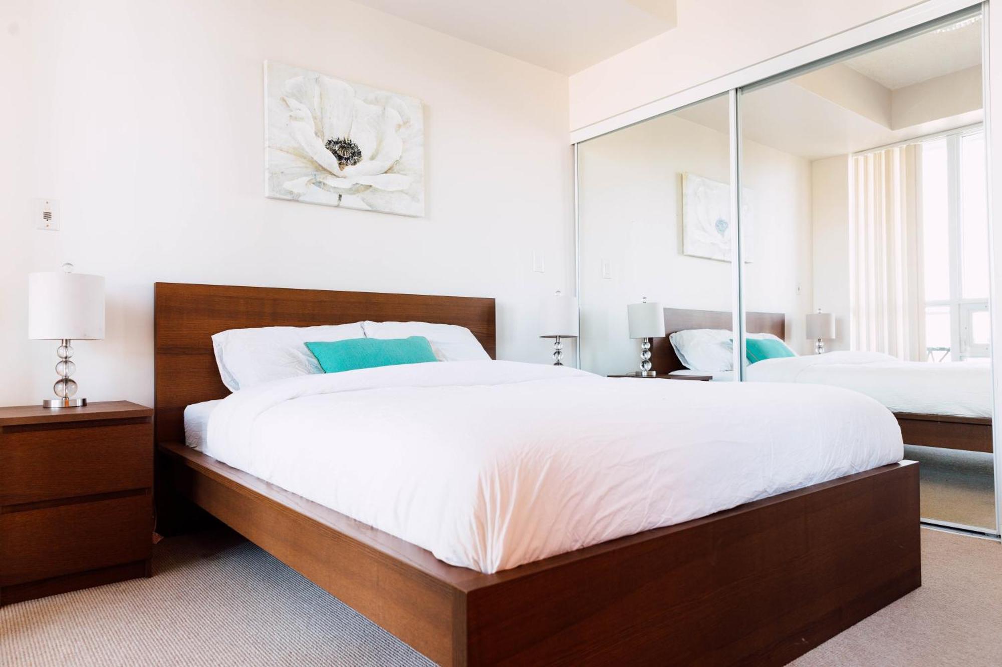 טורונטו Sarkar Suites - Maple Leaf Square מראה חיצוני תמונה