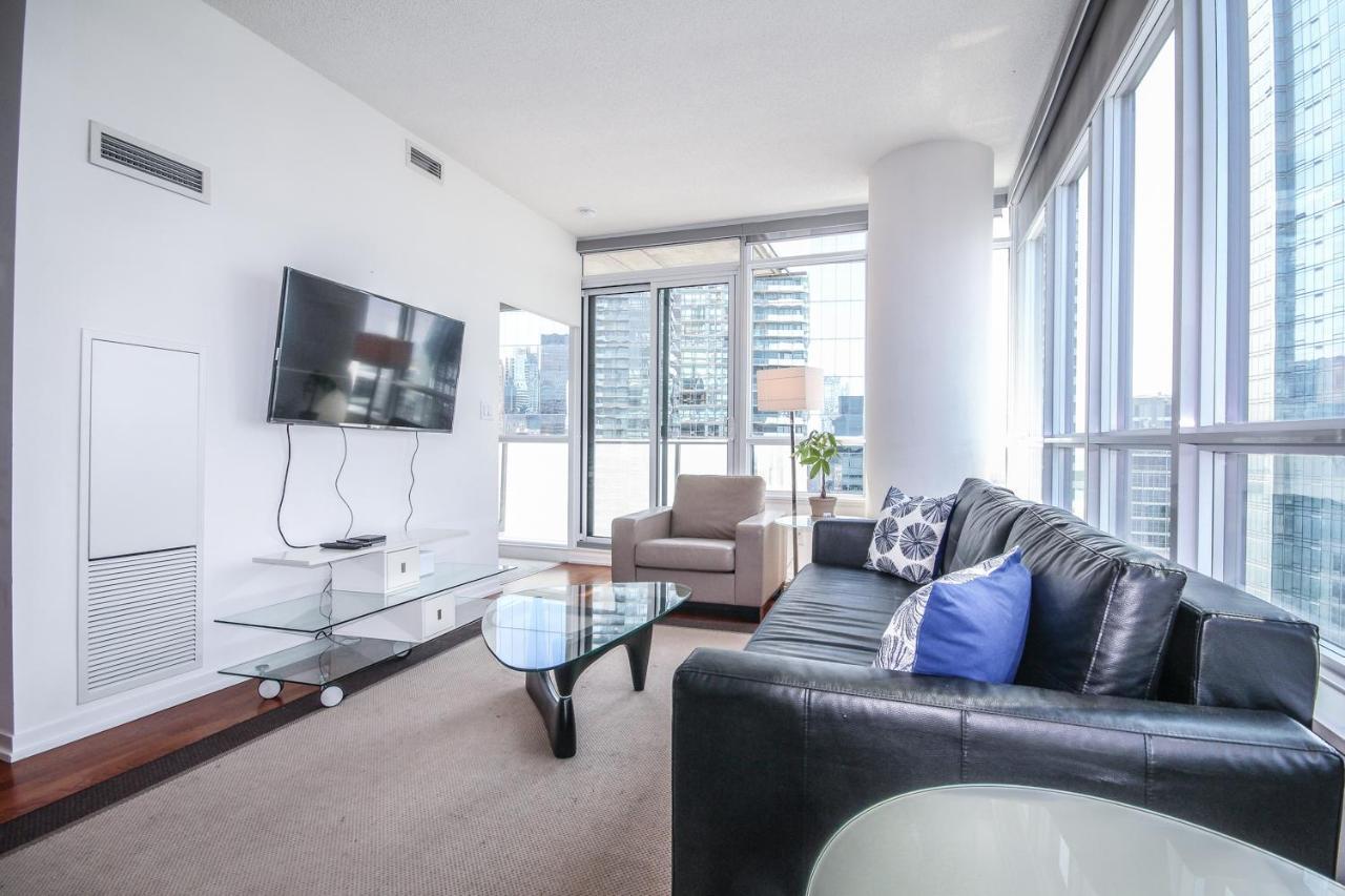 טורונטו Sarkar Suites - Maple Leaf Square מראה חיצוני תמונה