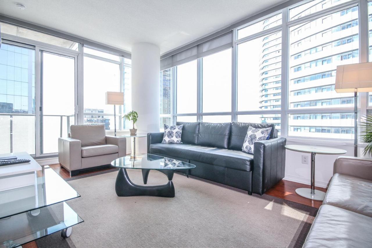 טורונטו Sarkar Suites - Maple Leaf Square מראה חיצוני תמונה