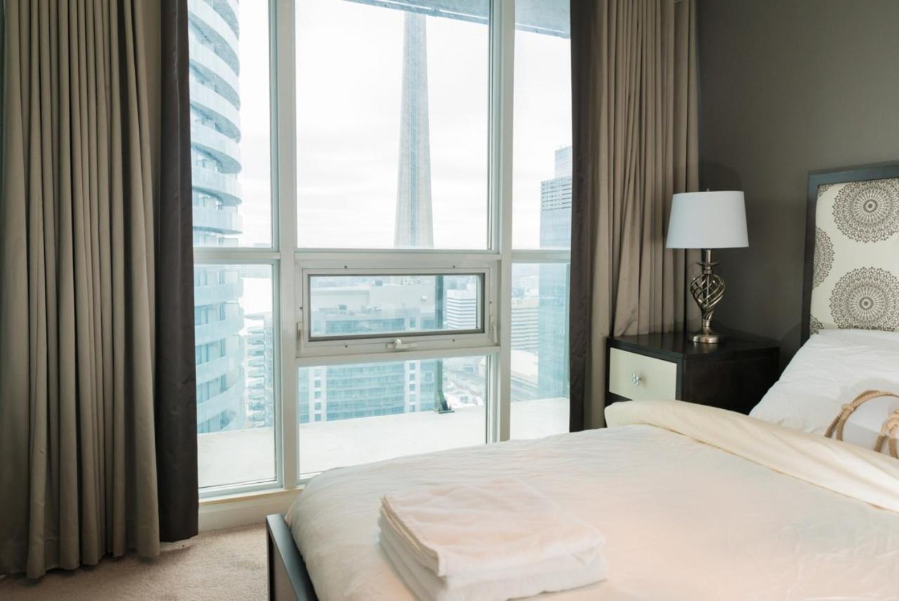 טורונטו Sarkar Suites - Maple Leaf Square מראה חיצוני תמונה