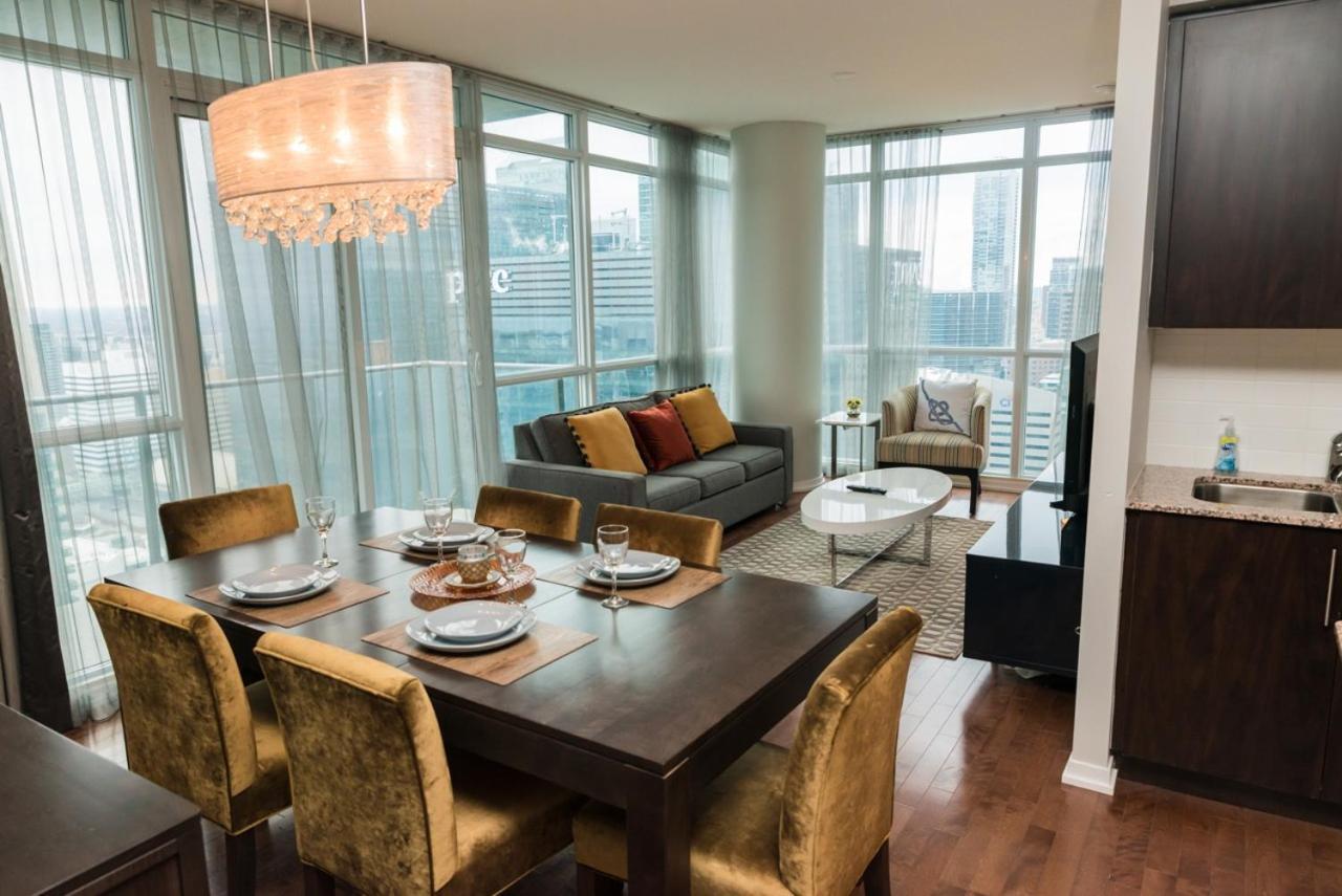 טורונטו Sarkar Suites - Maple Leaf Square מראה חיצוני תמונה