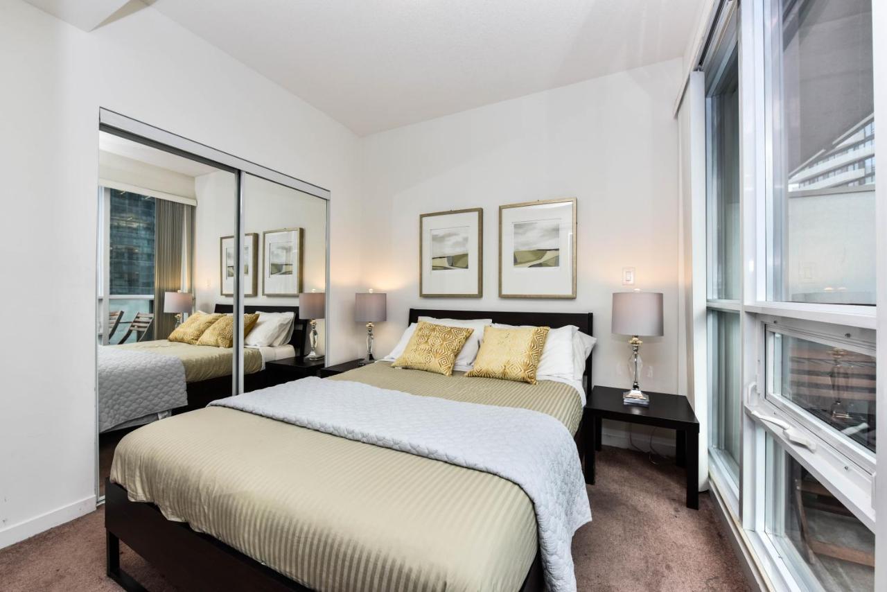 טורונטו Sarkar Suites - Maple Leaf Square מראה חיצוני תמונה