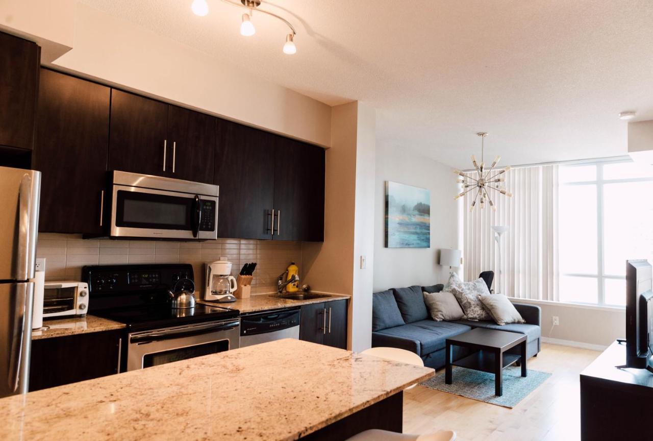 טורונטו Sarkar Suites - Maple Leaf Square מראה חיצוני תמונה